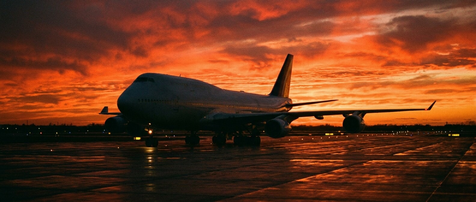 does-the-charleston-airport-shuttle-wait-for-late-flights-tarmac